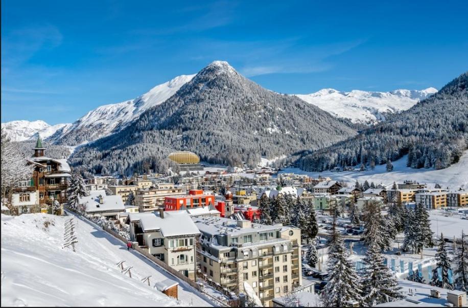 Hotel Derby Davos Exterior photo